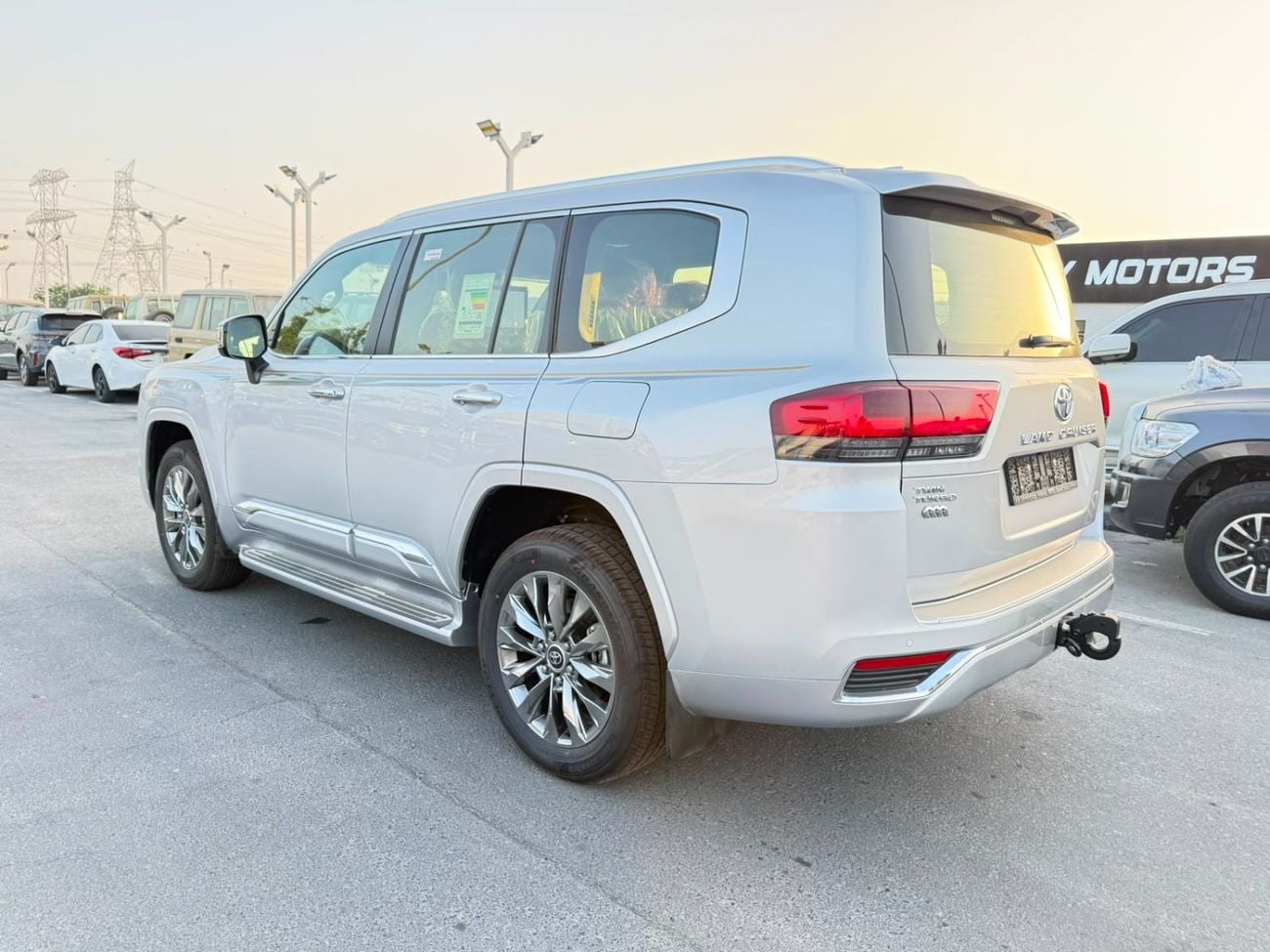 Toyota Land Cruiser LAND CRUISER VXR - A/T . Petrol 3.5L Twin Turbo  . 4X4 . 7 Seats . 2026 Model