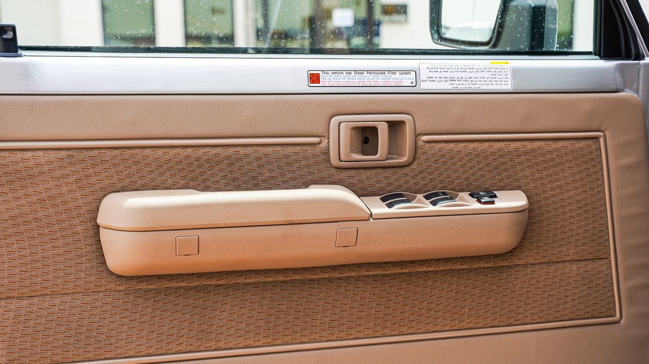 Toyota Land Cruiser Pick Up