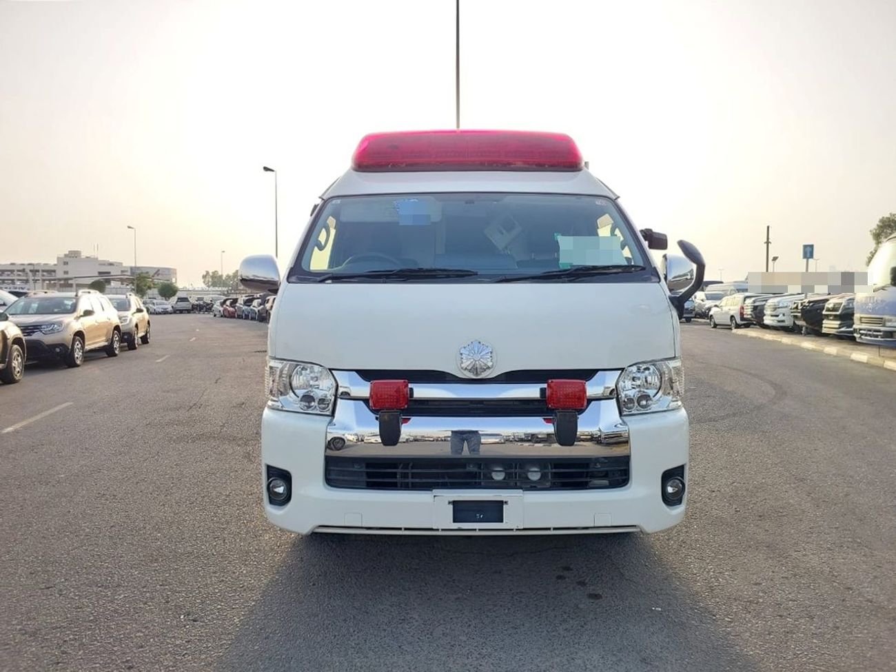 Toyota Hiace TOYOTA HIACE VAN AMBULANCE RHD 2015 MODEL 2.7 L PETROL AUTOMATIC(PM15632)