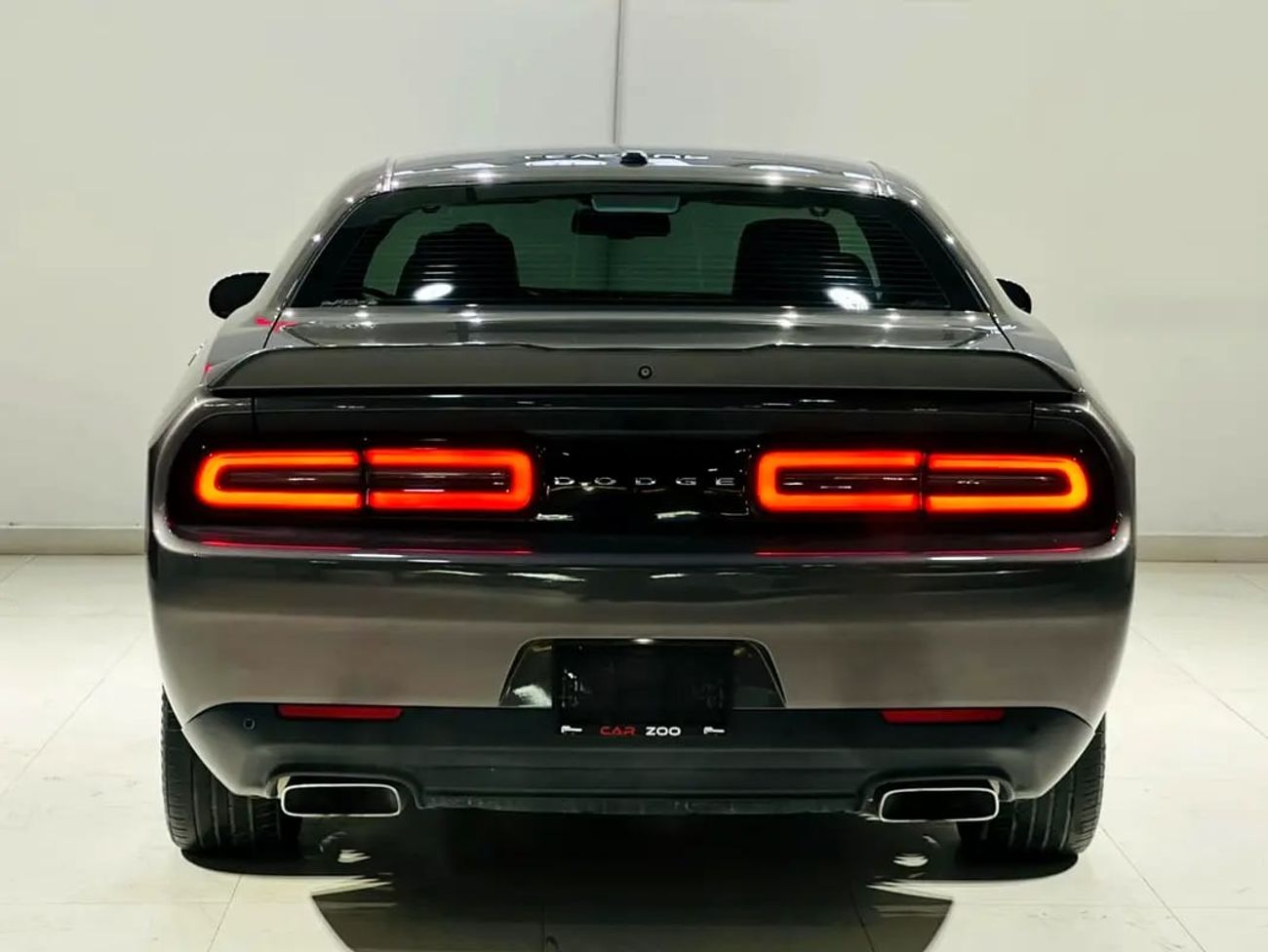 Dodge Challenger R/T Plus 5.7L (372 HP) V8 R/T HEMI 5.7 LITRE GCC SPECS FULL OPTION