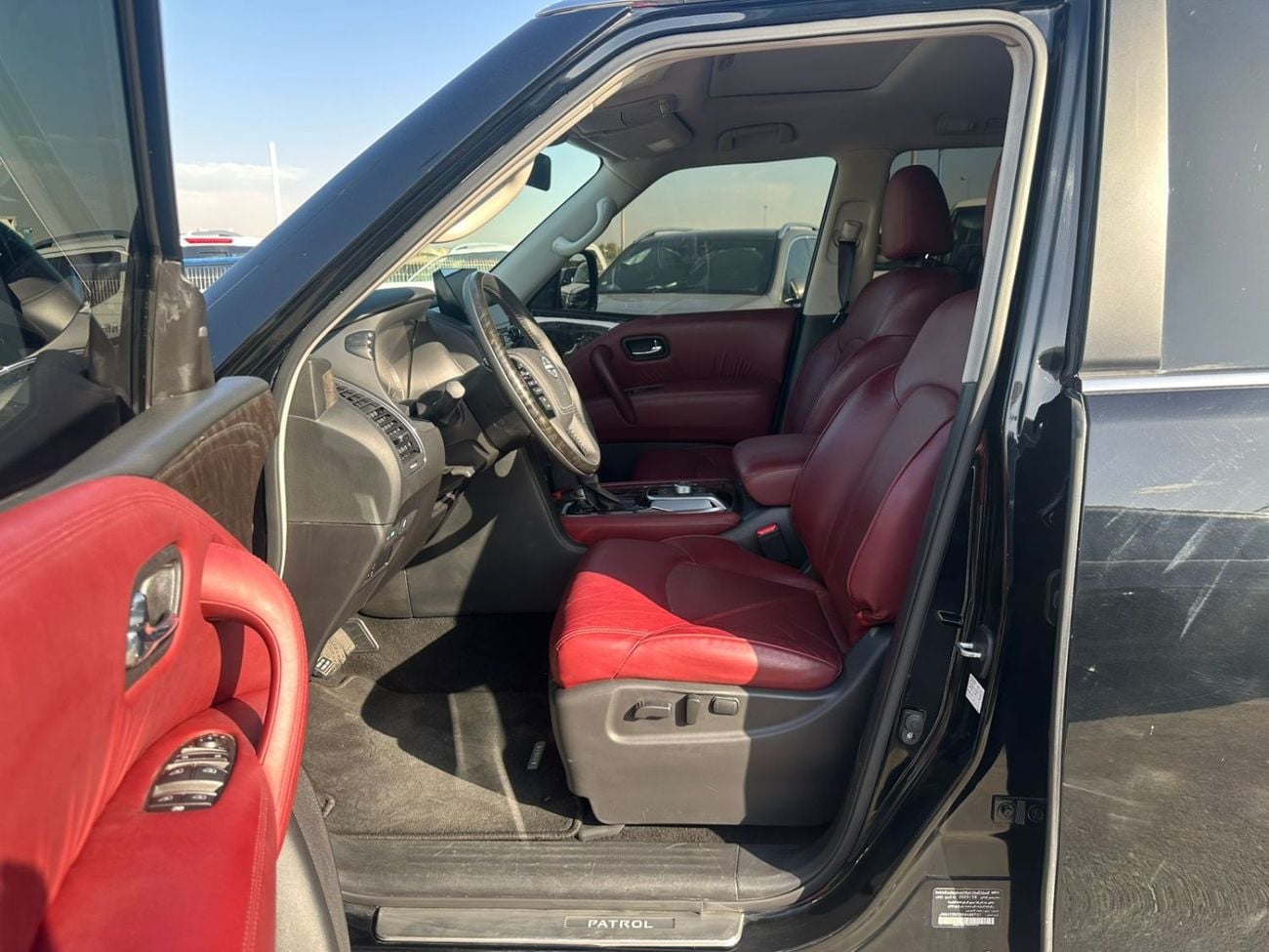 Nissan Patrol LE Titanium 5.6L