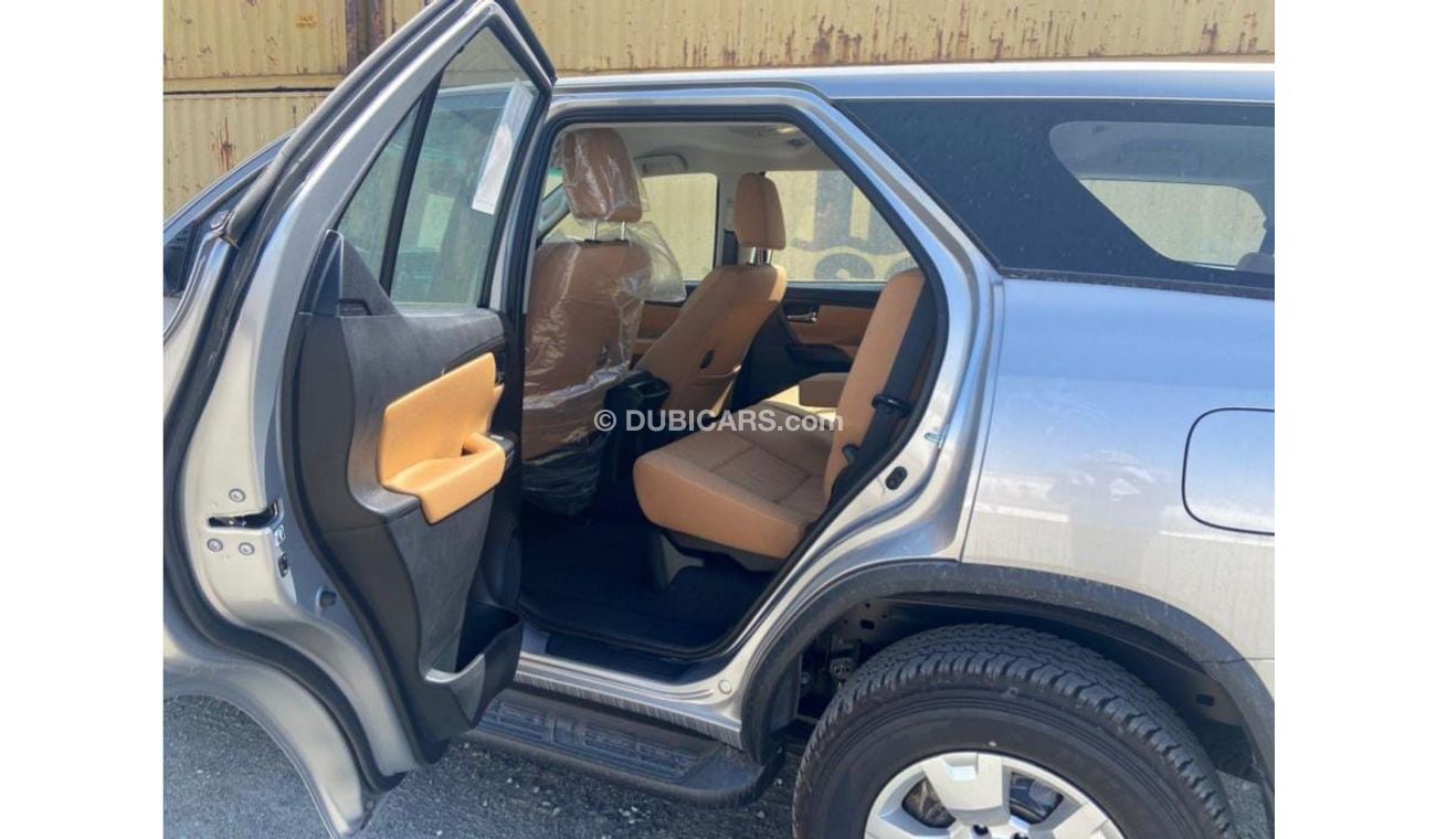 Toyota Fortuner TOYOTA FORTUNER 2.4L DSL 4/4 .. 2023