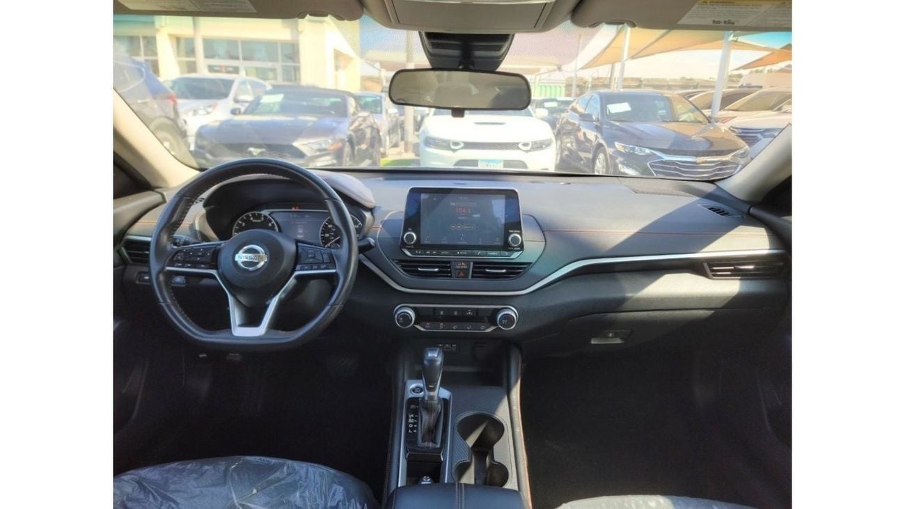 Nissan Altima Sport 2020 Nissan Altima, SR