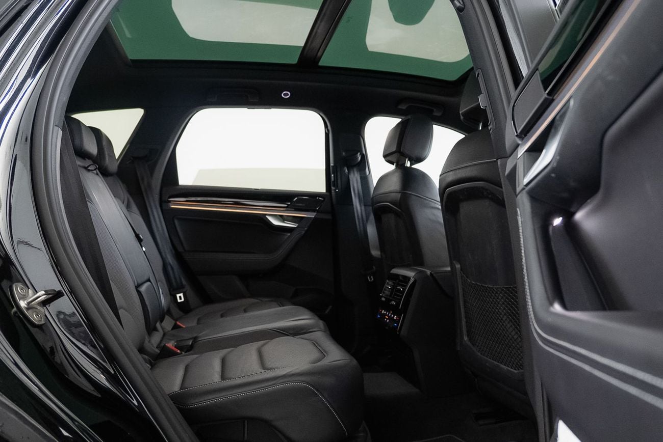 فولكس واجن طوارق R-Line 3.0L 4WD