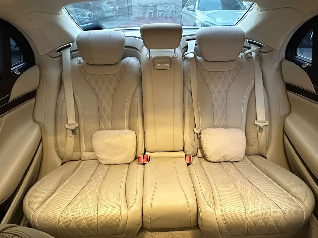 مرسيدس بنز S 550 V8 - 4.7L