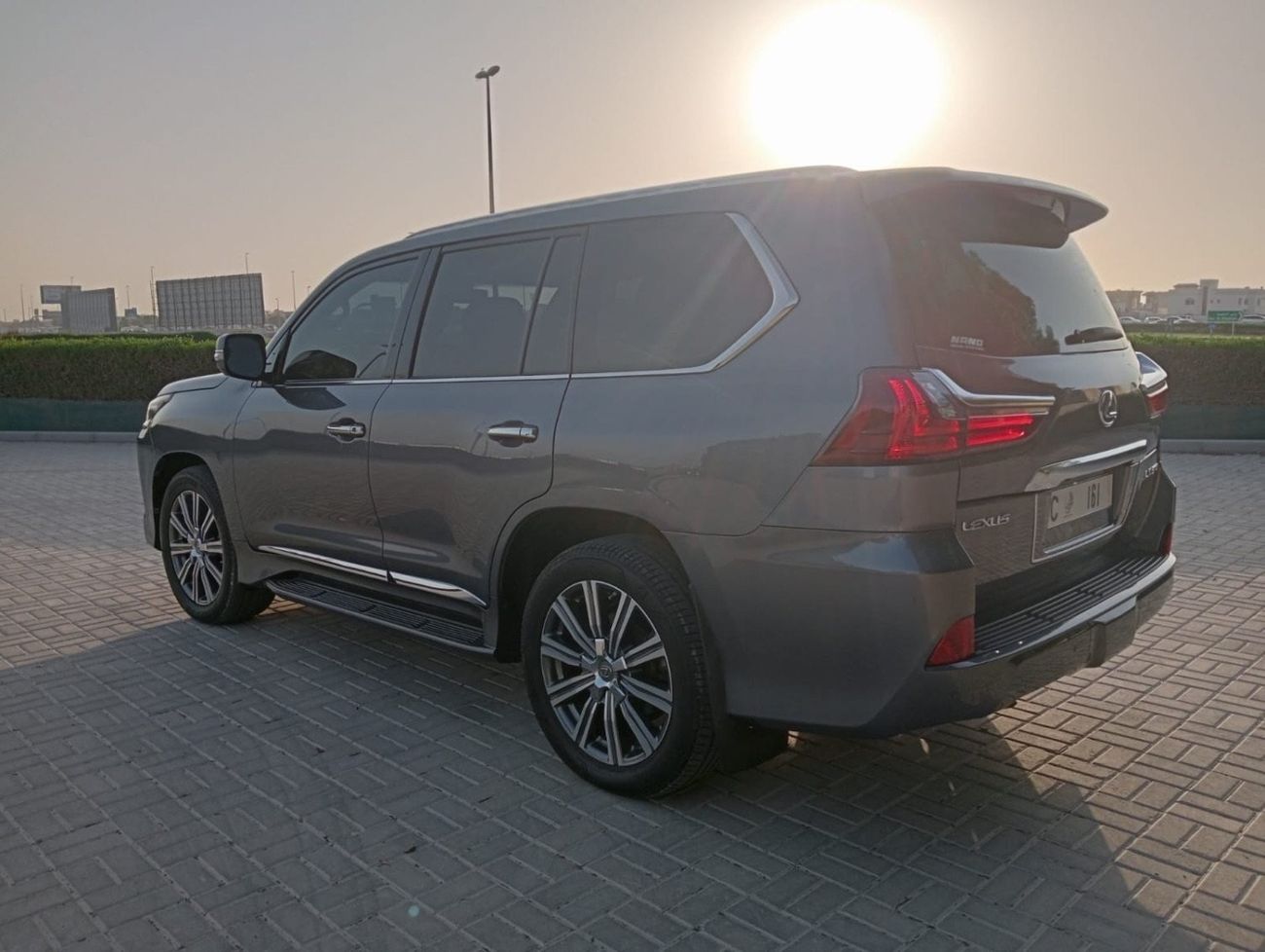 Lexus LX 570 Premium Plus GCC full option