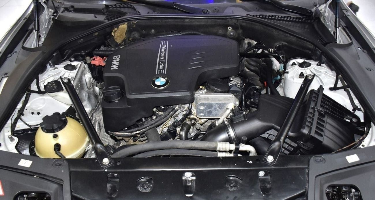 BMW 520i EXCELLENT DEAL for our BMW 520i ( 2015 Model ) in Silver Color GCC Specs