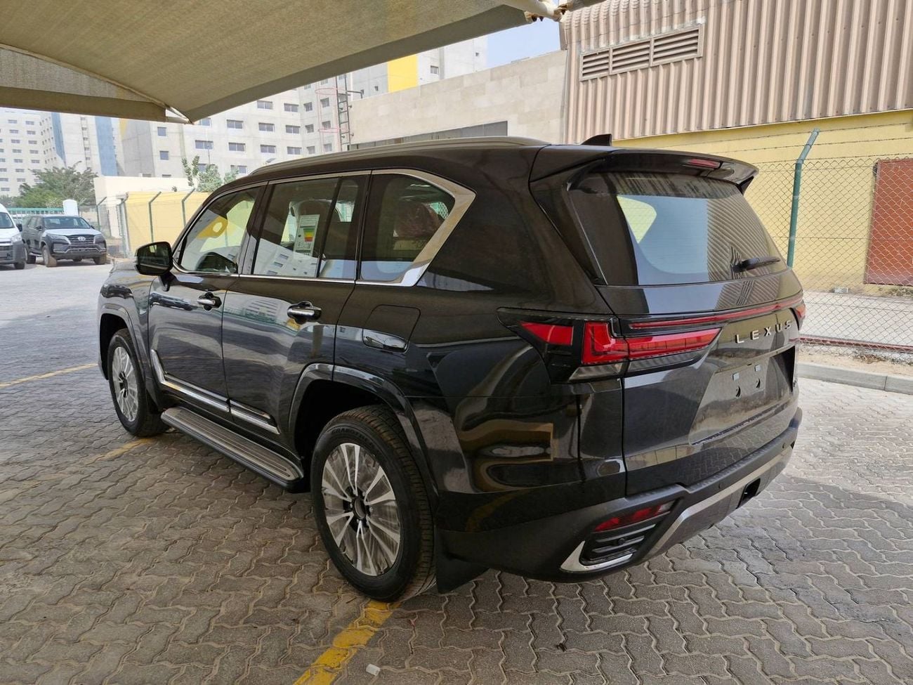 Lexus LX 700h 2026 LEXUS LX700h 3.5L 25-SPEAKERS ML URBAN 20"ALLOY 7-SEATS GCC BRAND NEW 0KM