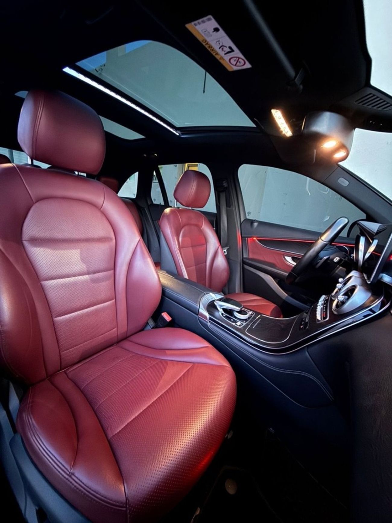 مرسيدس بنز GLC 250 AMG 2.0L