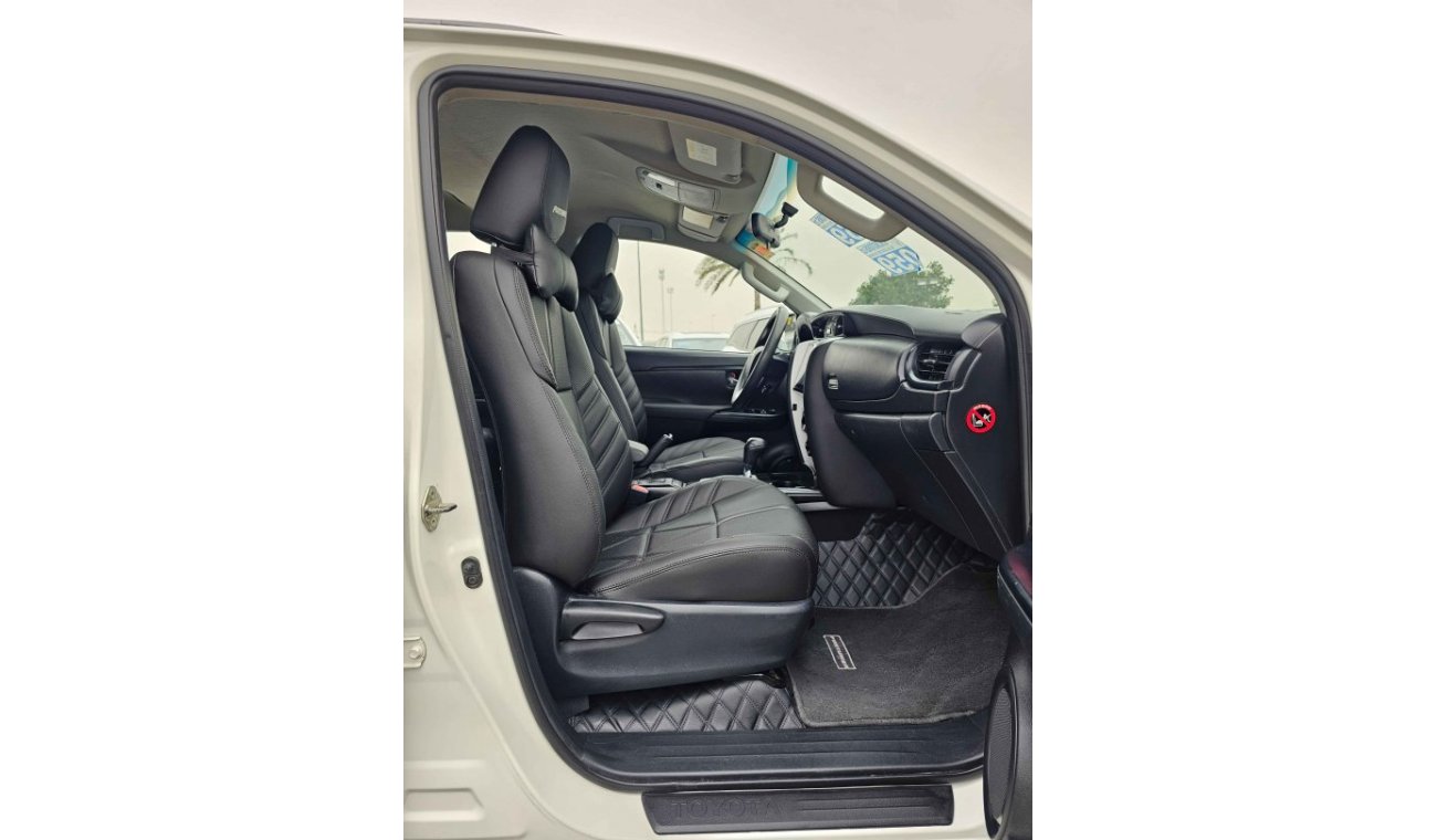 تويوتا فورتونر // EXR // V4 // LEATHER SEATS // NON ACCIDENT (LOT # 99205)