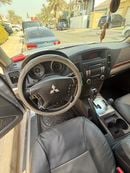 ميتسوبيشي باجيرو GLS Mid 3.0 (3 doors)