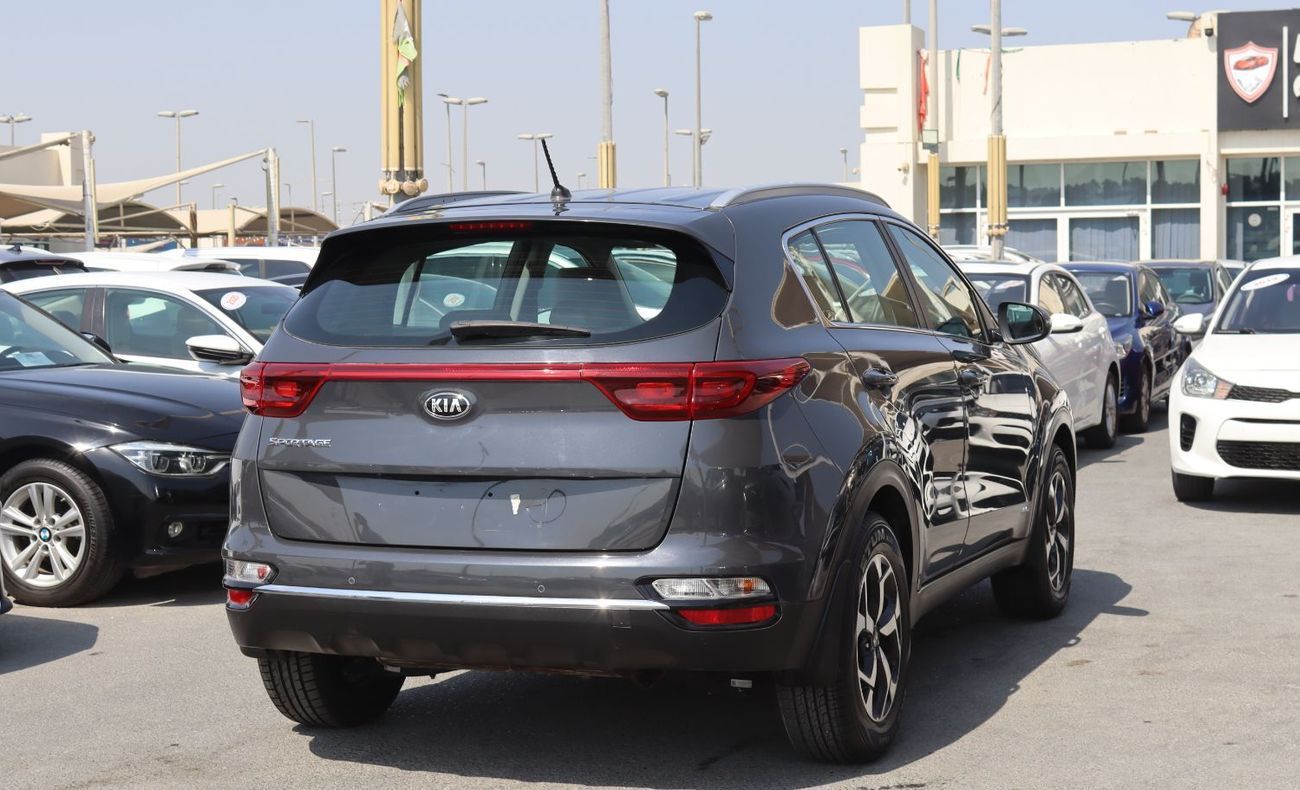 كيا سبورتيج كيا سبورتيج 2020 خليجى بحاله ممتازه ممشى 91000 كم بمحرك 2.0L بسعر 46000 درهم