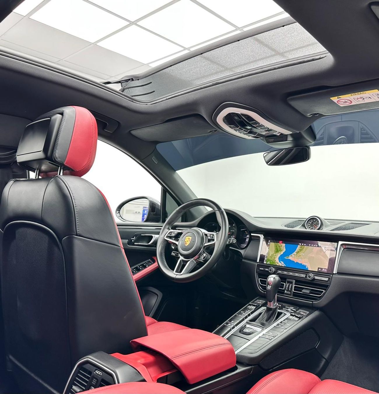 Porsche Macan 2020 Porsche Macan, 1 Year Unlimited Km Warranty, Porsche Full Service History, GCC