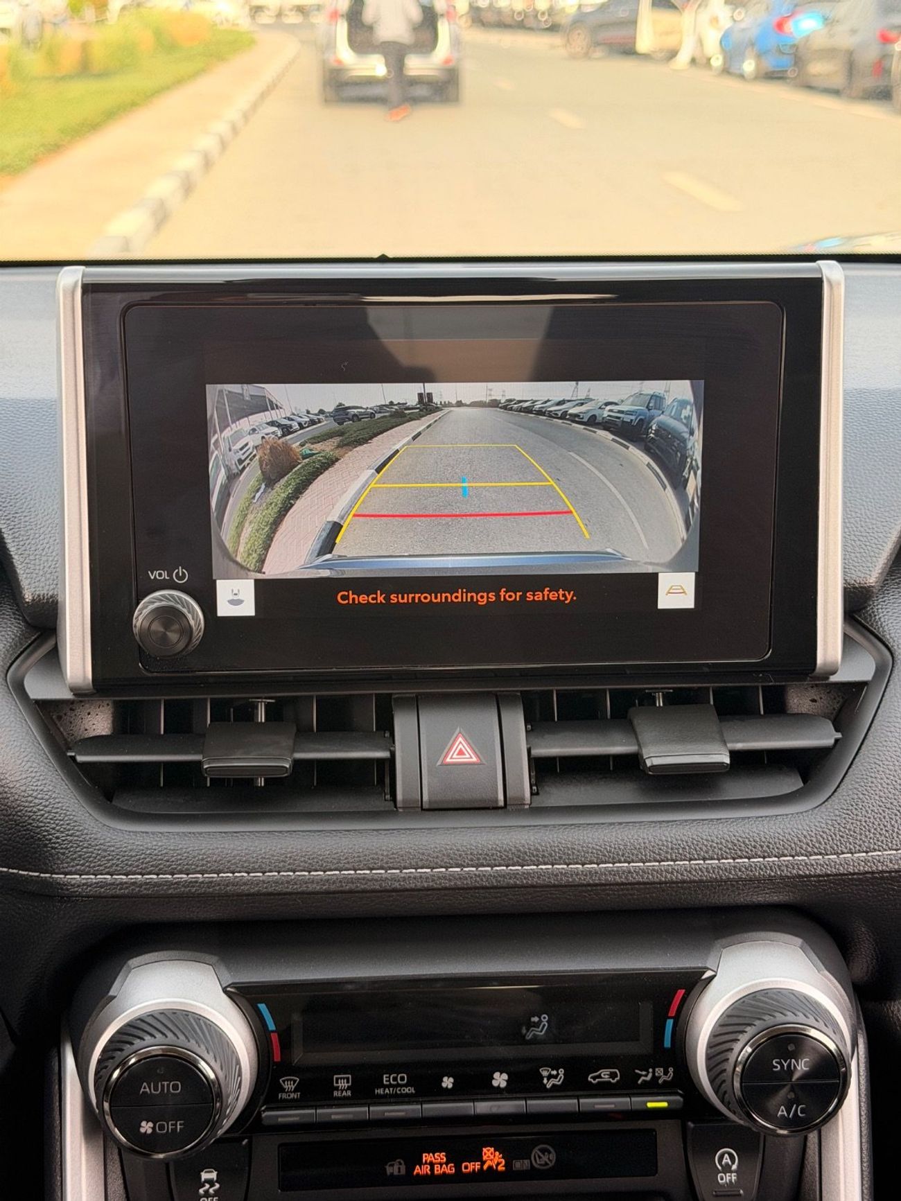 تويوتا راف ٤ Full option 2.5L  XLE 2025