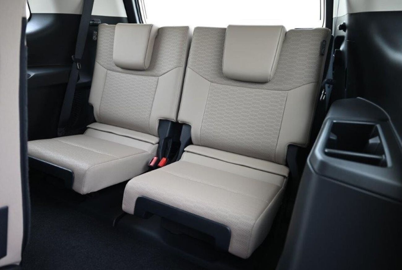 تويوتا برادو TXL3 2.4L Turbo 7 Seat Automatic