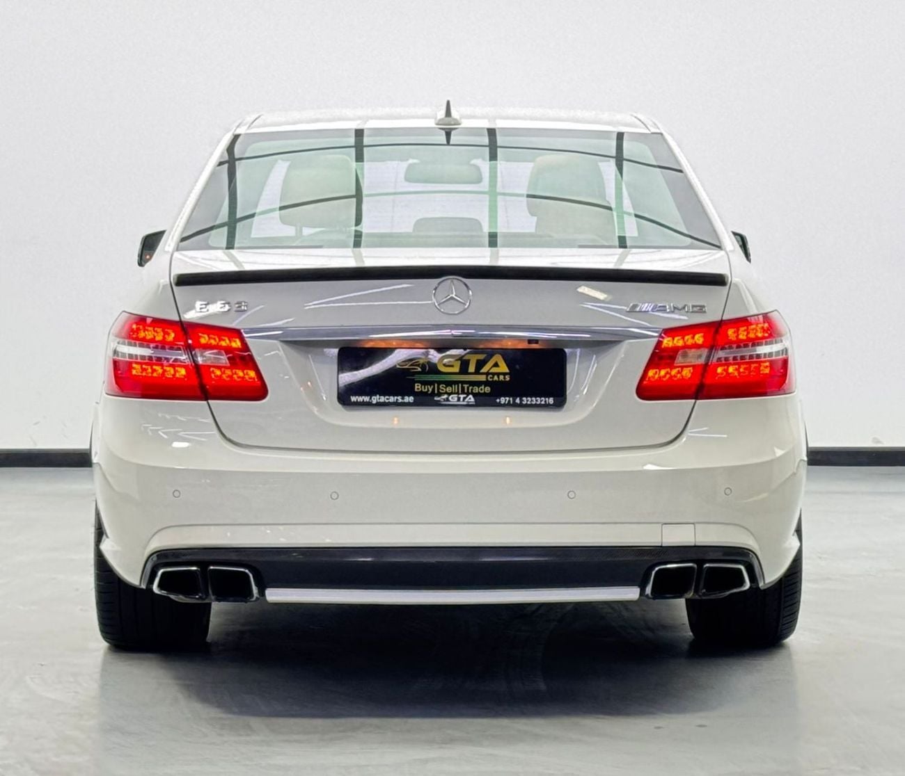 مرسيدس بنز E 63 AMG 2011 Mercedes Benz E63 AMG, 3 Years Mercedes Service Pack, Full Mercedes Service History, GCC