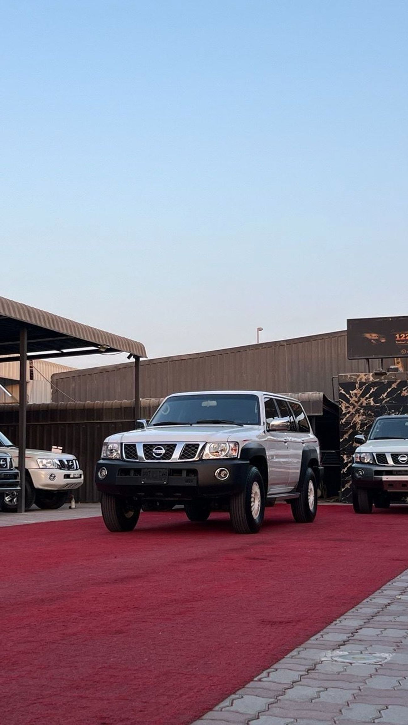 Nissan Patrol Safari GL 4.8L A/T (7 Seater)