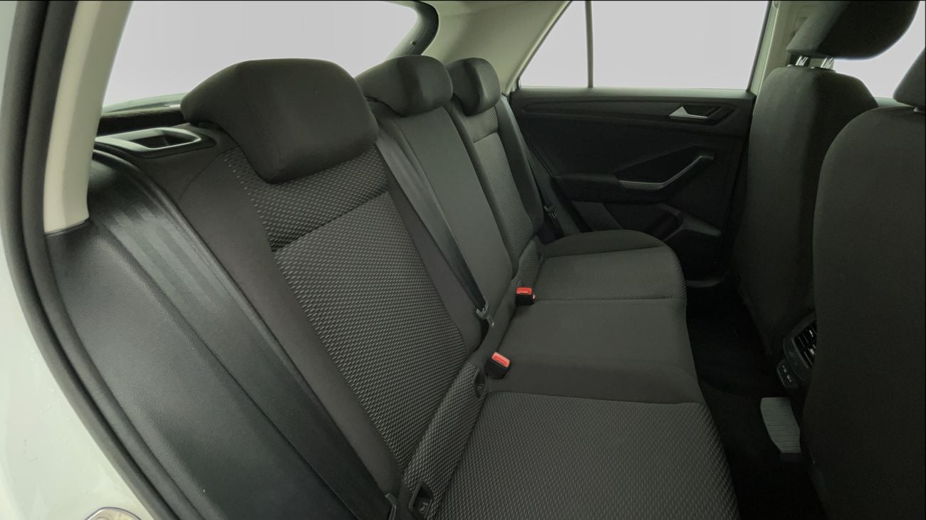 فولكس واجن T ROC TREND 1.4 | بدون دفعة مقدمة | اختبار القيادة في المنزل