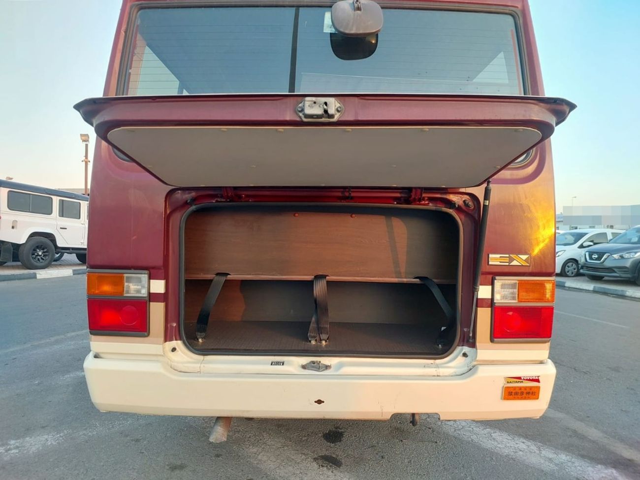 Toyota Coaster TOYOTA COASTER BUS RHD 1991 MODEL 3.7 L DIESEL AUTOMATIC(PM00331)