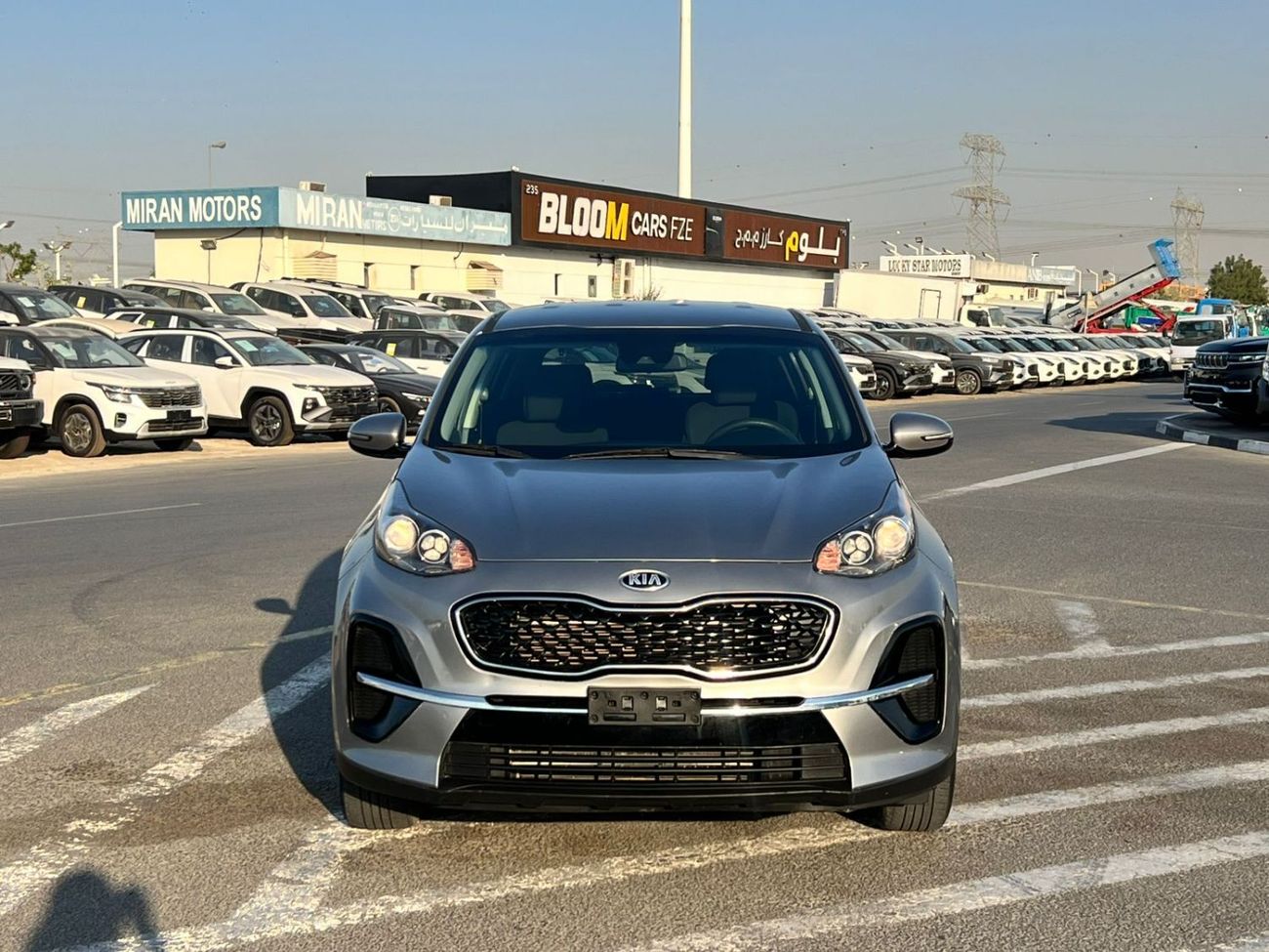 كيا سبورتيج 2020 Kia Spotage LX Mid-Option - 2.4L V4 - Rear Camera - Electric Seat