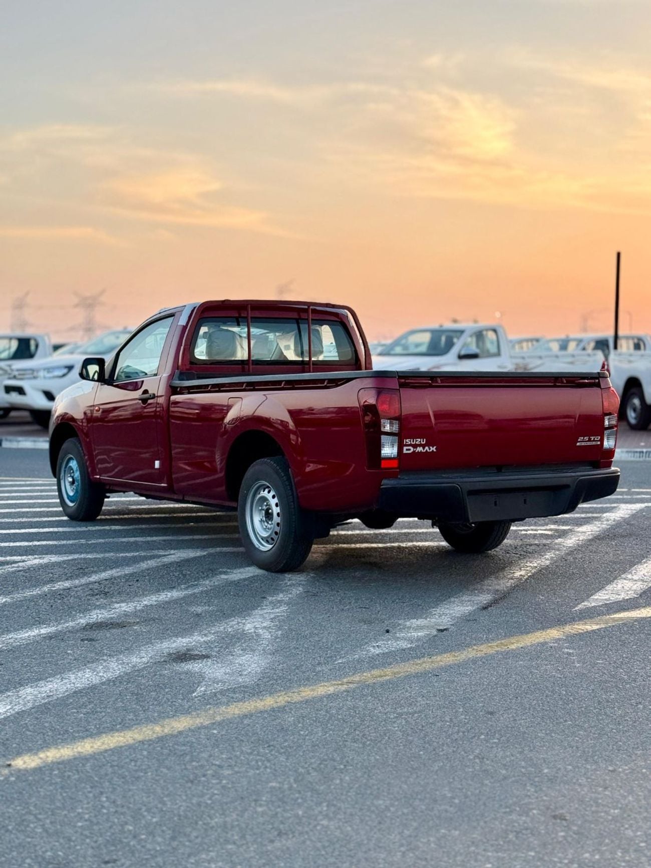 Isuzu DMax ISUZZ -D-MAX - SiNGLE CAB - 4x2 - 2.5L - DiESEL - RED