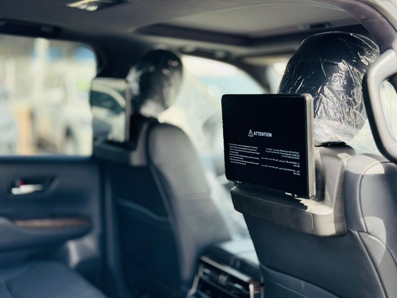 تويوتا لاند كروزر Toyota Land Cruiser VXR  year 2023 fuel diesel Right hand drive