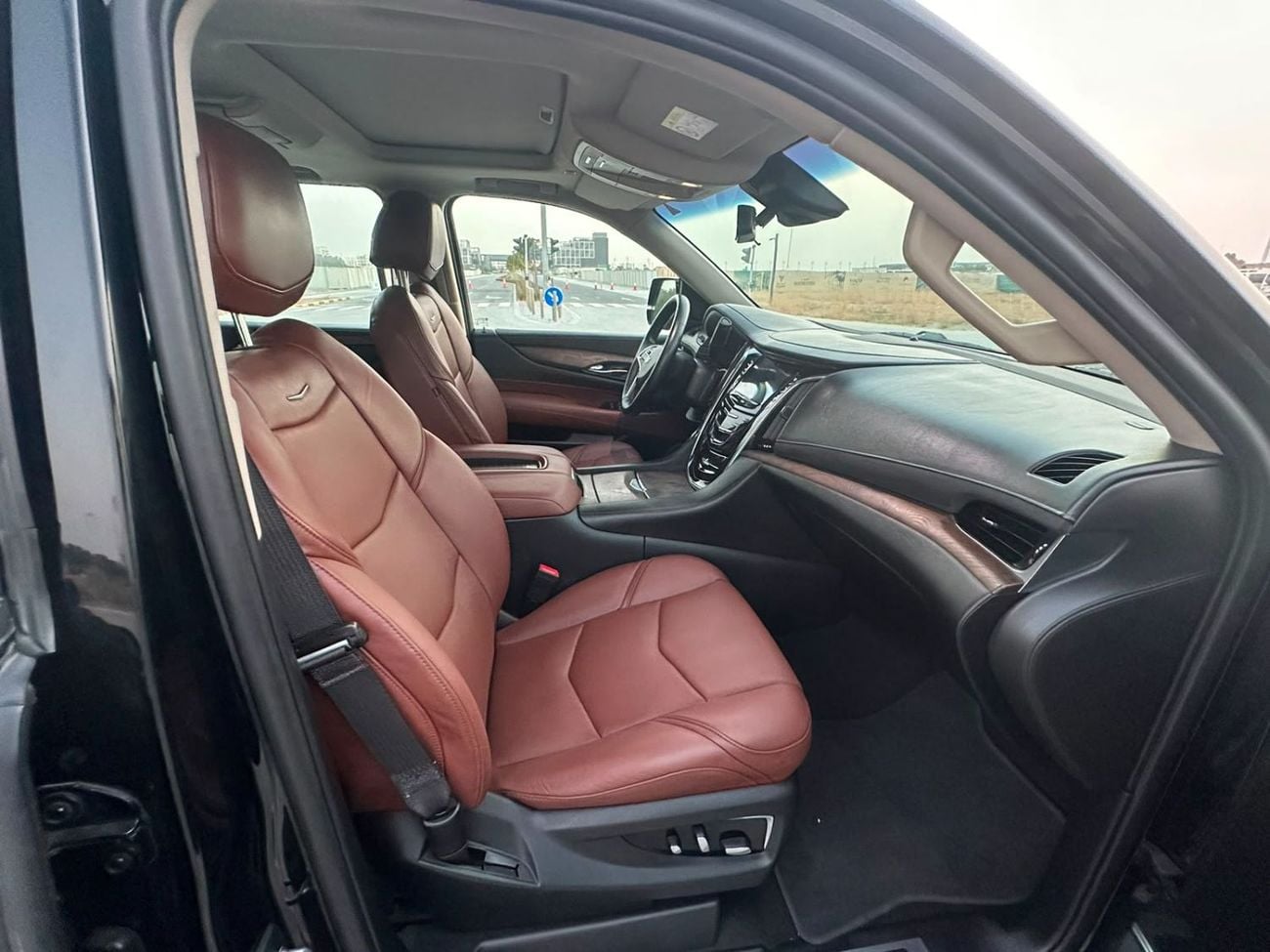 Cadillac Escalade Iq