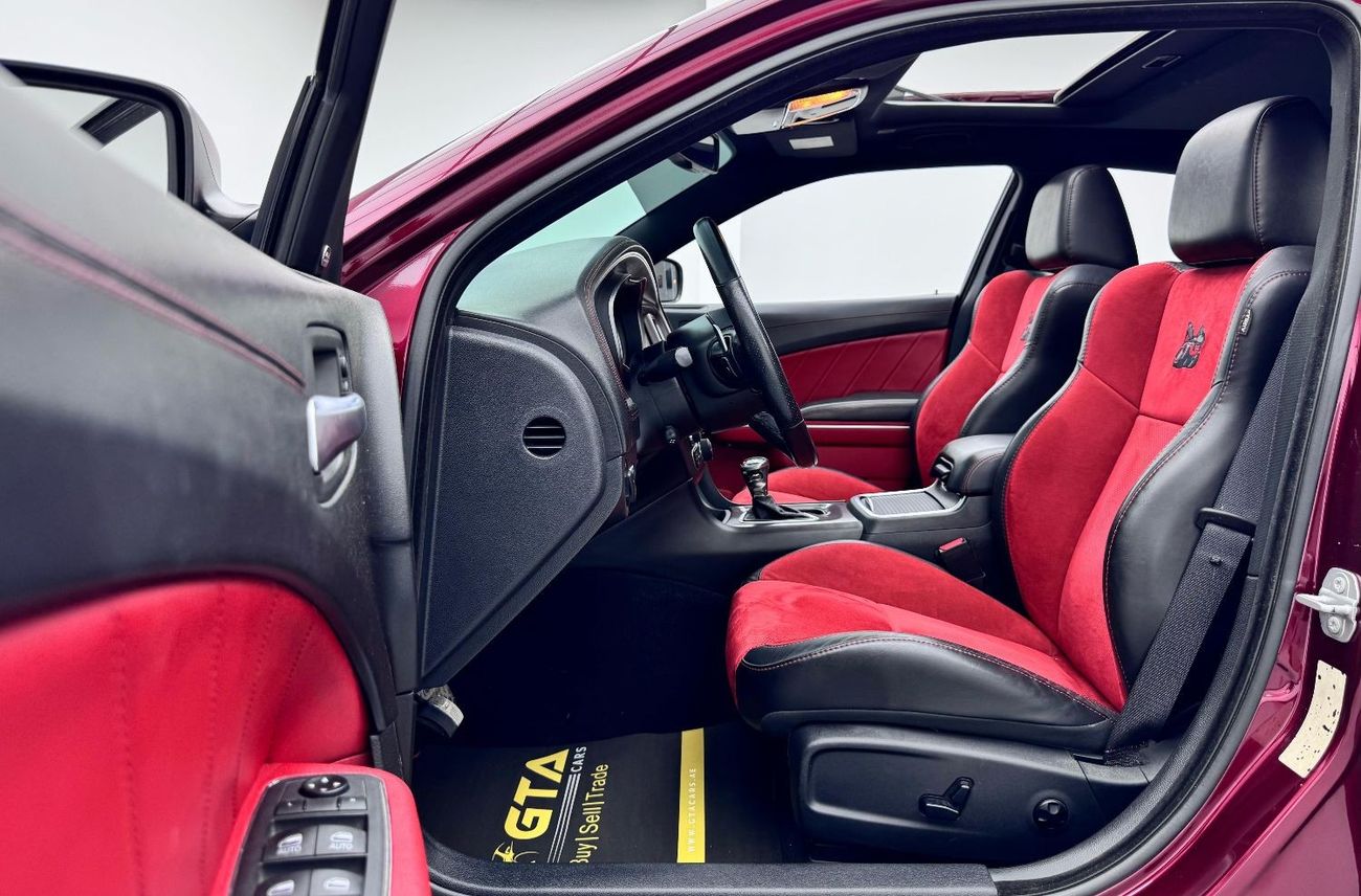 دودج تشارجر R/T Scatpack 6.4L (485 HP) 2019 Dodge Charger 392 Scatpack, Warranty, Full Dodge Service History, GC