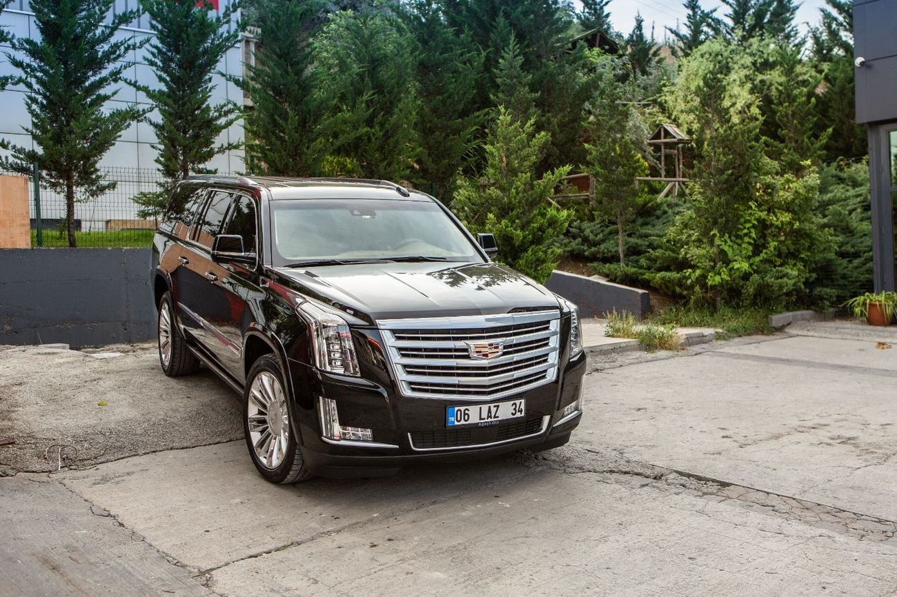 كاديلاك إسكالاد SPORT PLATINUM ERTEX LUXURY DESIGN - 35th YEAR ESCALADE EDITION