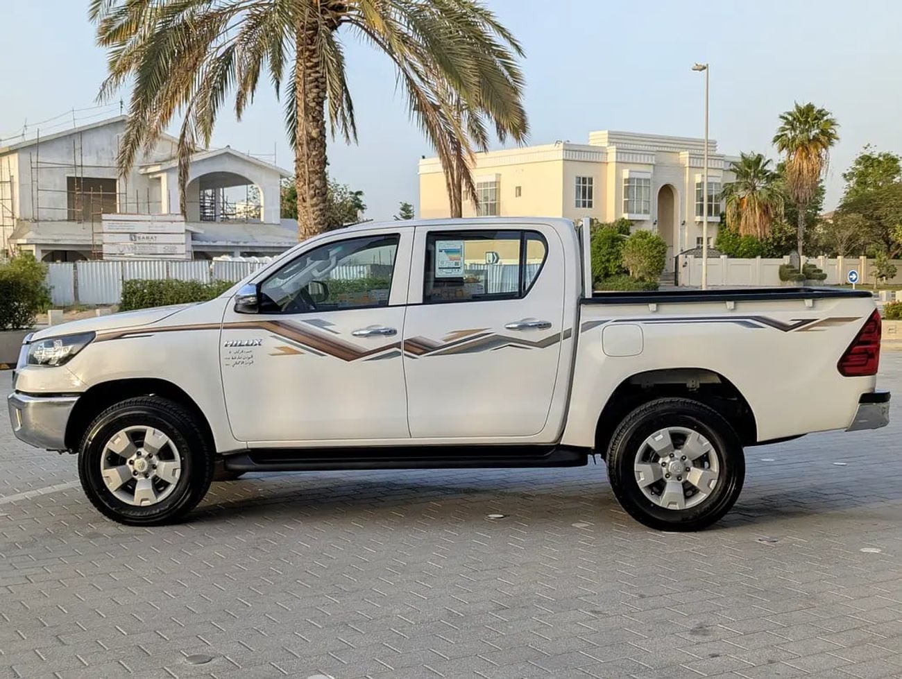 Toyota Hilux GL Diesel GCC Specs | 4x4 Pickup | Excellent Condition | Ready Work Adventure