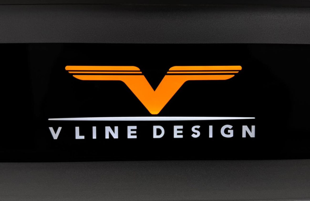 مرسيدس بنز V 250 Std 2.1L 2023 Mercedes-Benz V250 V-Line Design VIP, Full Service History, 1 Year Warranty, GCC