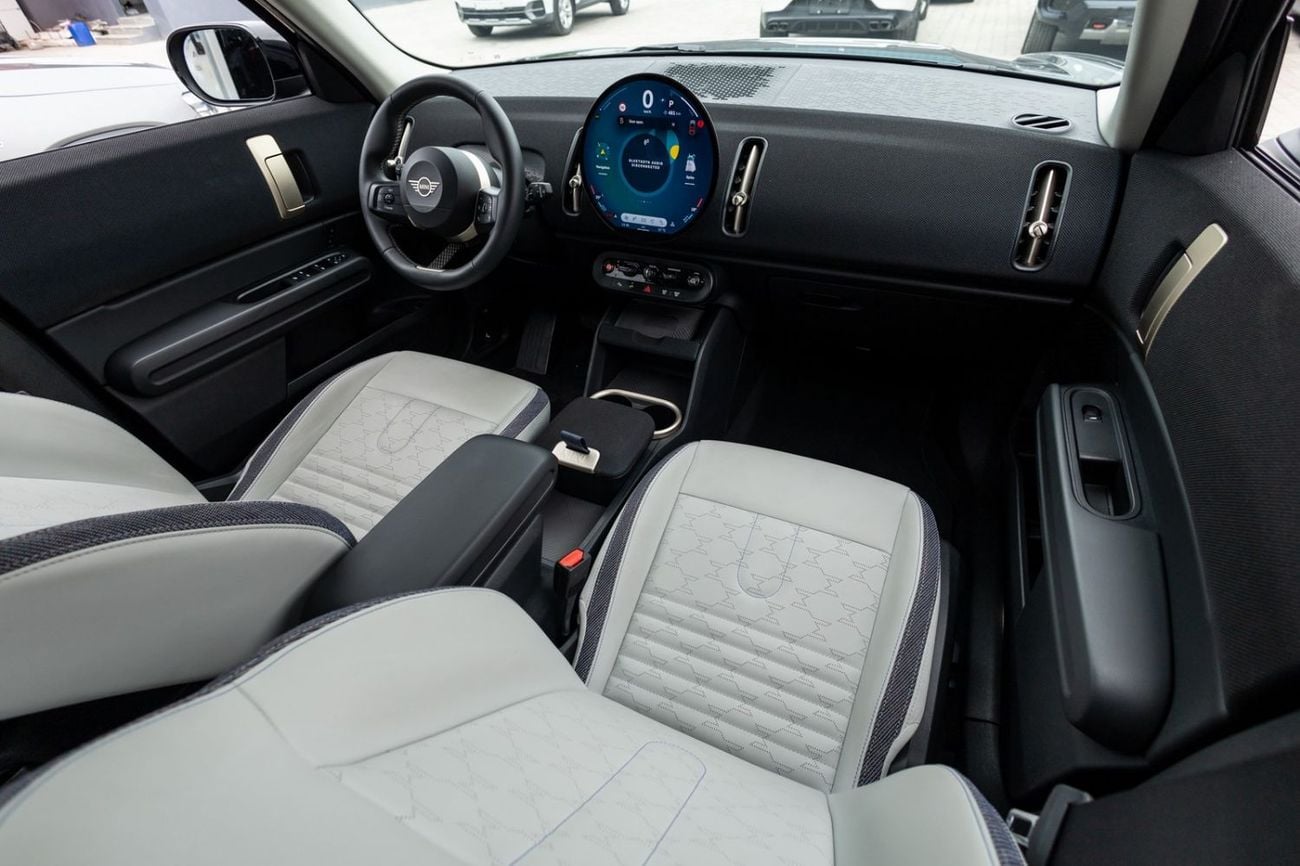 Mini Countryman 2024 MINI Countryman Cooper GCC | Agency Warranty | Service Contract for 2,033.00 AED monthly