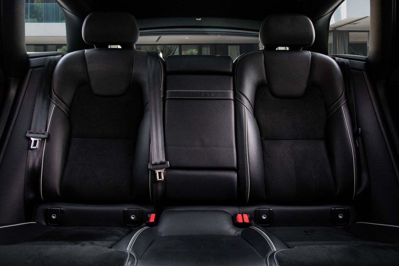 Volvo XC60 R-Design | 1,860 P.M  | 0% Downpayment |