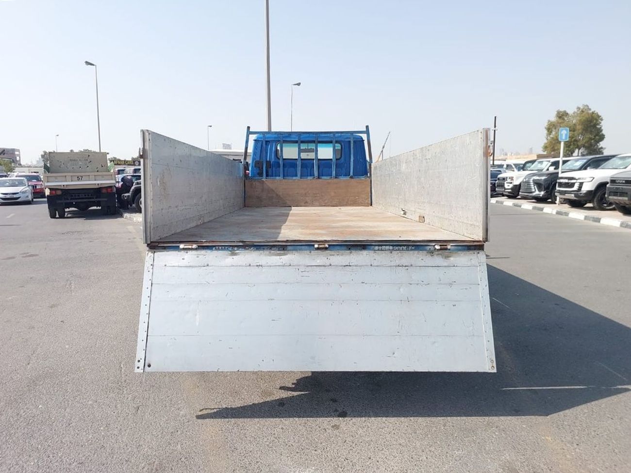 ميتسوبيشي فوسو كانتير MITSUBISHI CANTER ALUMINIUM BODY TRUCK RHD 1989 MODEL 4.2 L DIESEL MANUAL(PM22104)