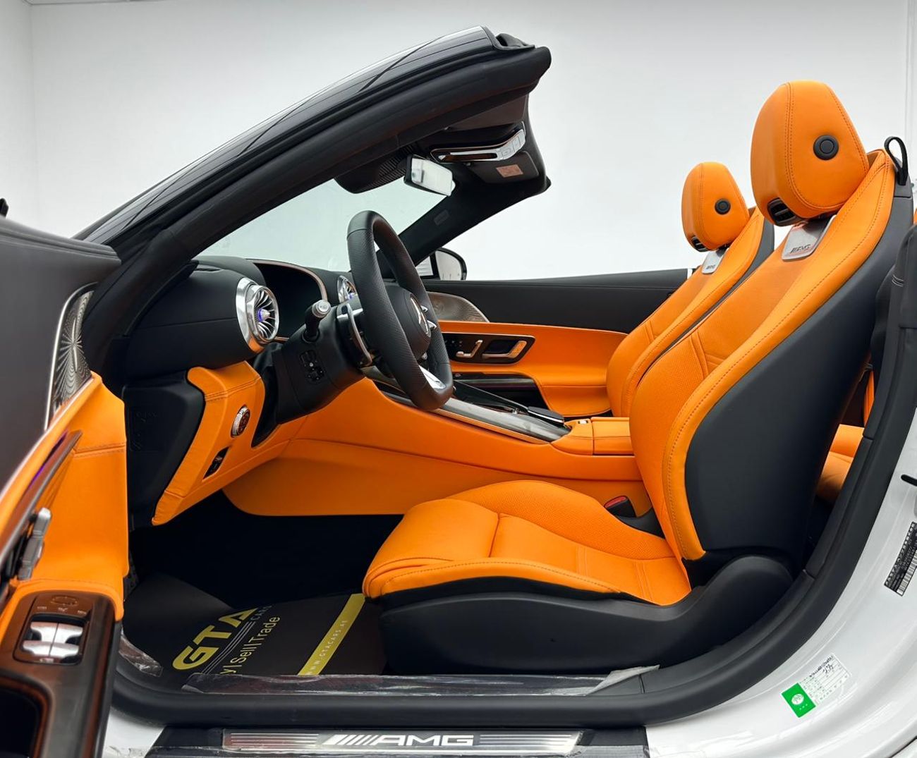 Mercedes-Benz SL 63 AMG 2024 Mercedes-Benz SL63 AMG V8 4MATIC, Brand New, 2 years Warranty, Excellent Condition