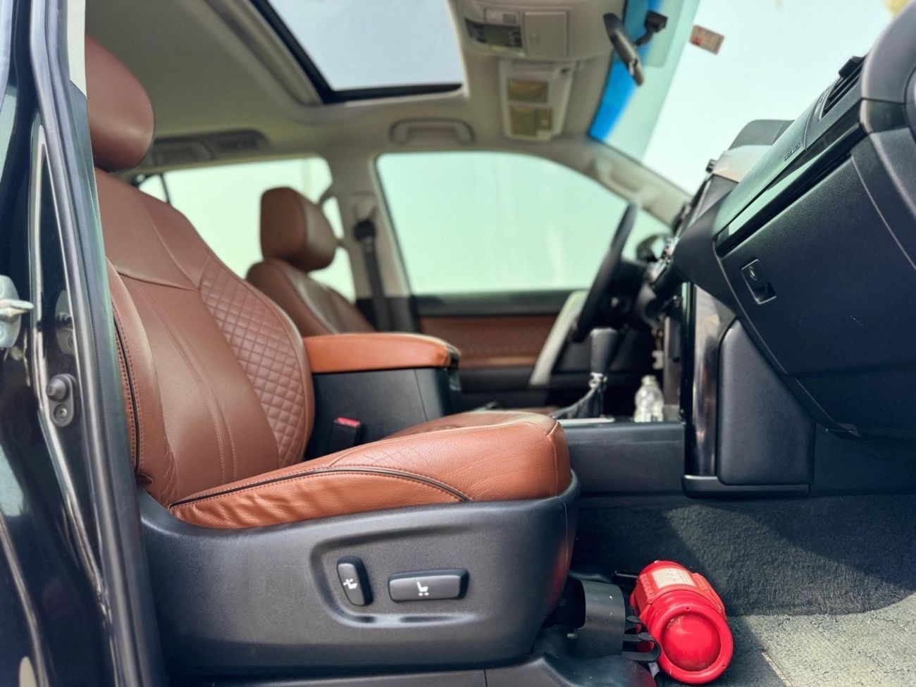 Toyota Prado Toyota prado 2017 V4 black color full options