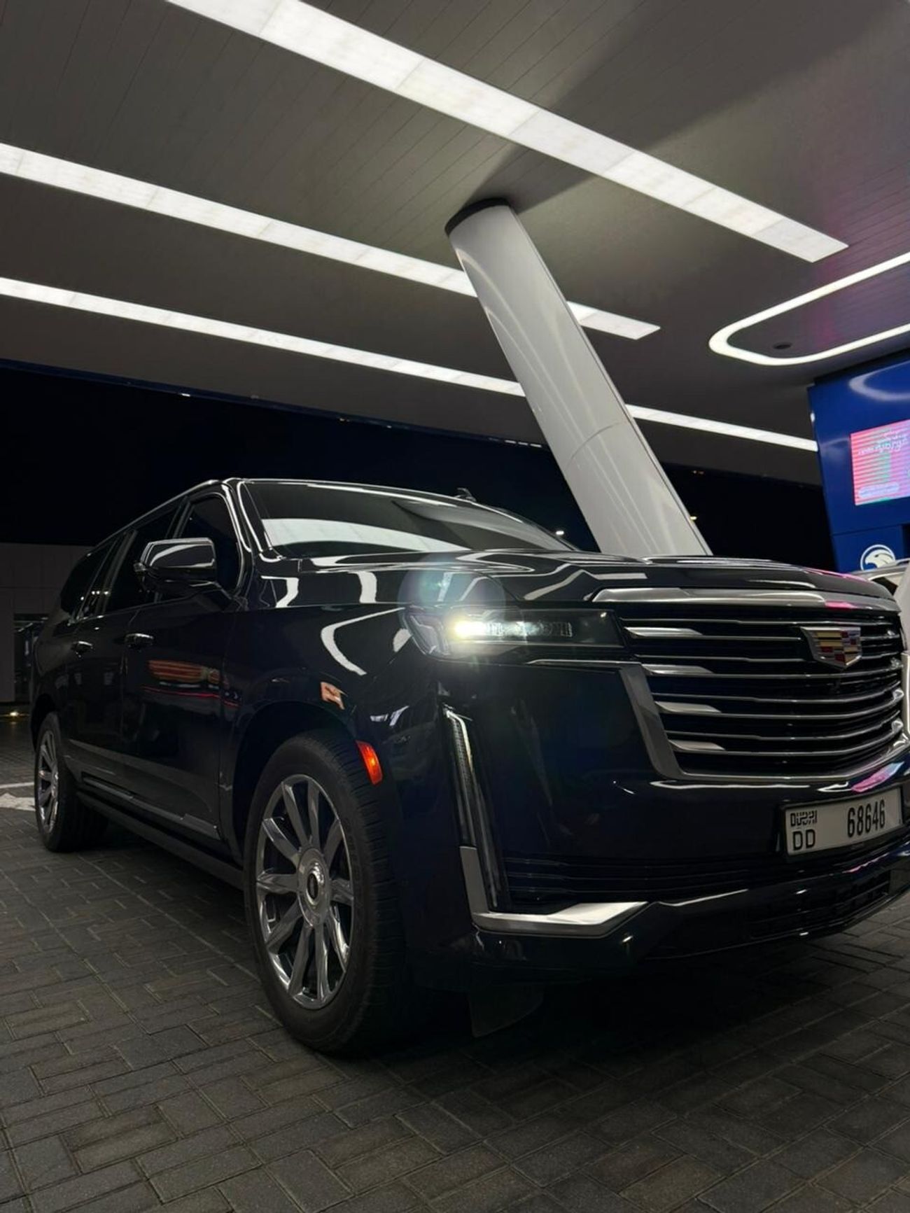 كاديلاك إسكالاد Premium Luxury Platinum 6.2L 4WD