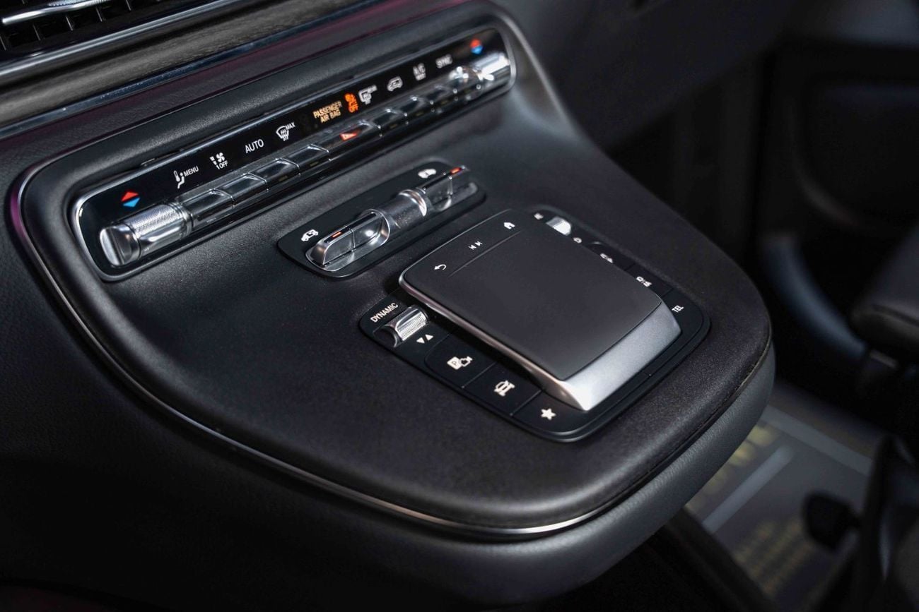 مرسيدس بنز V 300 Mercedes Warranty | Including TV Partition and PS5