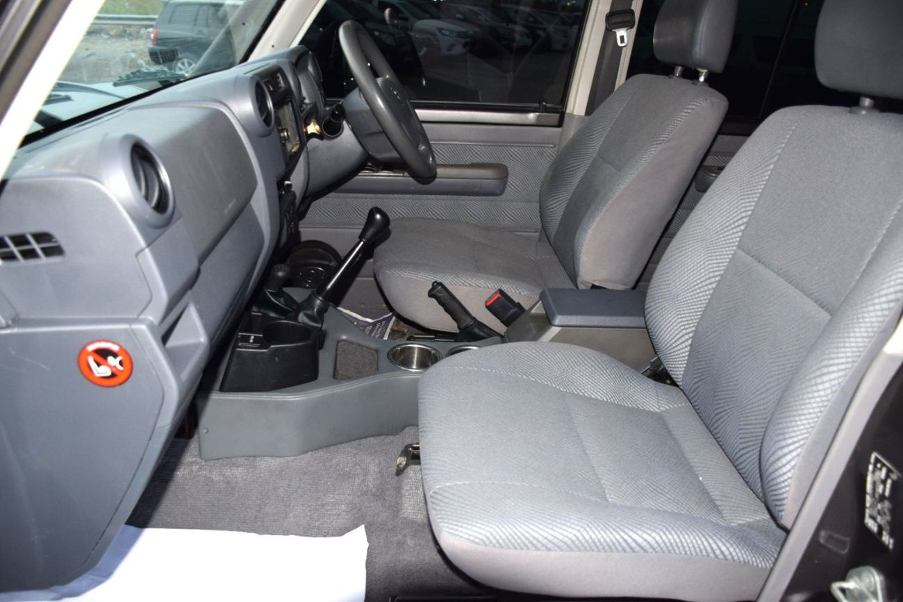 Toyota Land Cruiser Pick Up