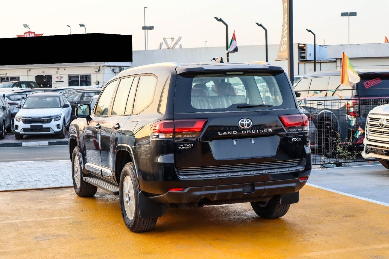Toyota Land Cruiser GXR 3.3L Toyota Land Cruiser GXR 3.3L Diesel (300 Series) (FJA300) 2025 Model – 4WD SUV (Big Screen