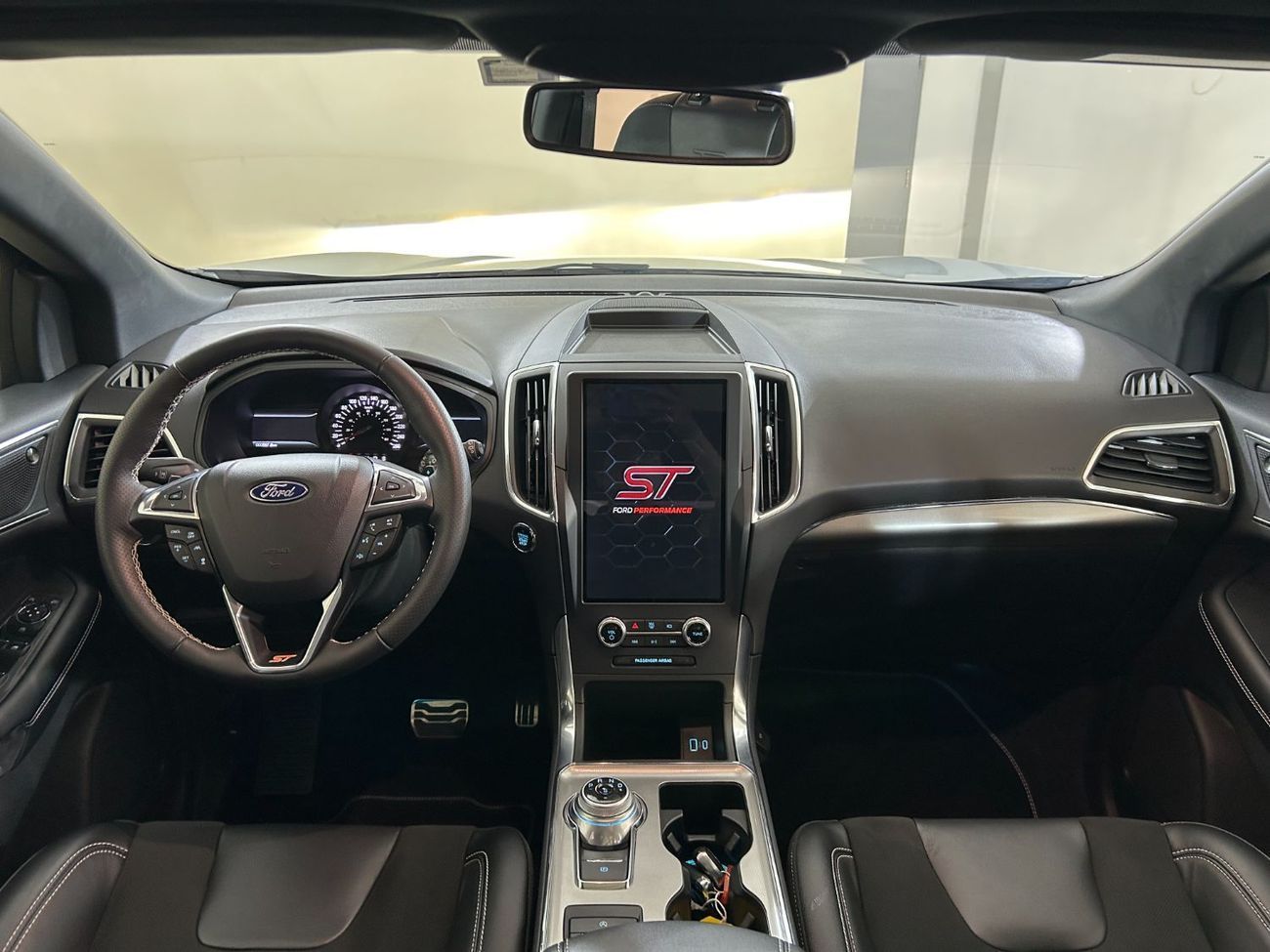 Ford Edge ST 2.7T V6 SST423 EDGE ST AWD 2.7L ECOBOOST AT LTHR