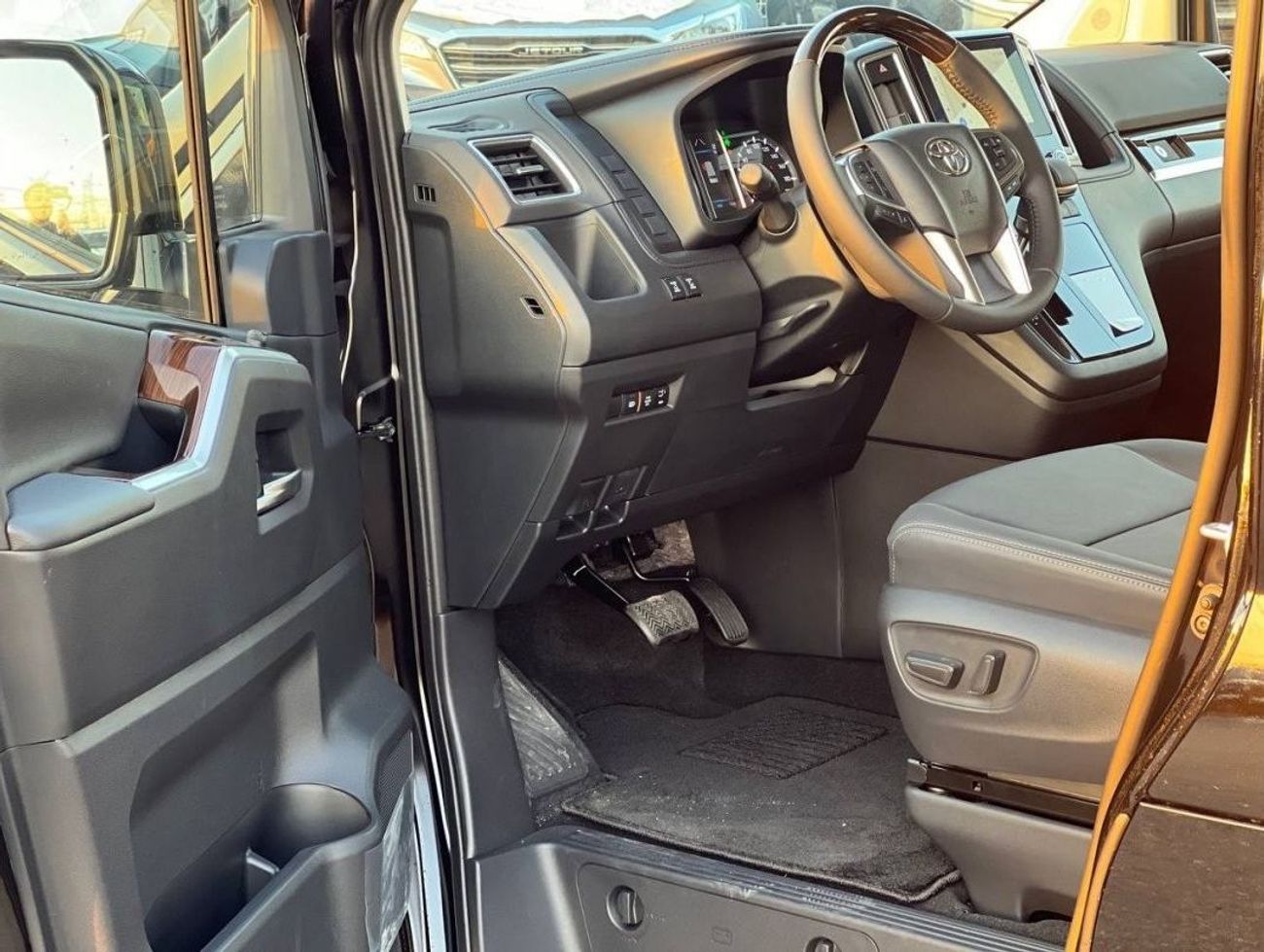 تويوتا جرافينا 3.5L V6 PTR A/T // 2024 // PREMIUM VIP FULL OPTION WITH RADAR , 360 CAMERA // SPECIAL OFFER // BY FO