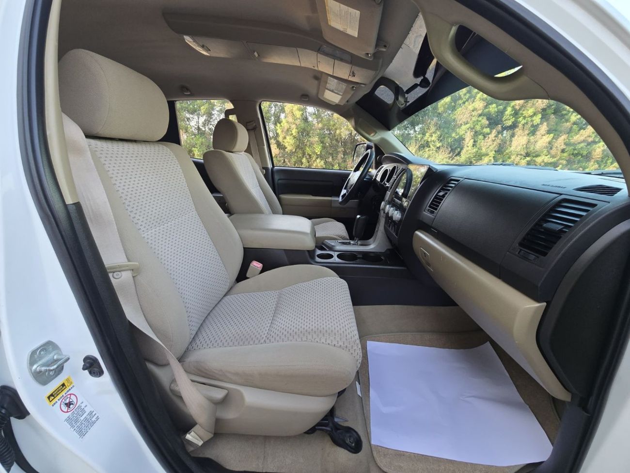 Toyota Tundra Crewmax SR5 5.7L TOYOTA TUNDRA 2011 5.7L V8 // 4X4 // GOOD CONDITION INSIDE OUT SIDE