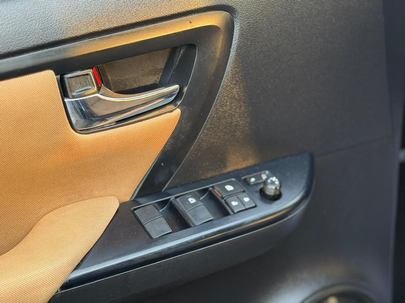 تويوتا فورتونر EXR 2.7L (164 HP)