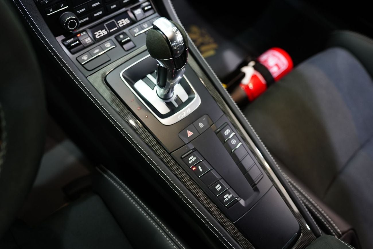 Porsche Cayman Cayman GT4, PDK Transmission, Carbon Interior, Sport Chrono Pack, Al Nabooda Warranty!!