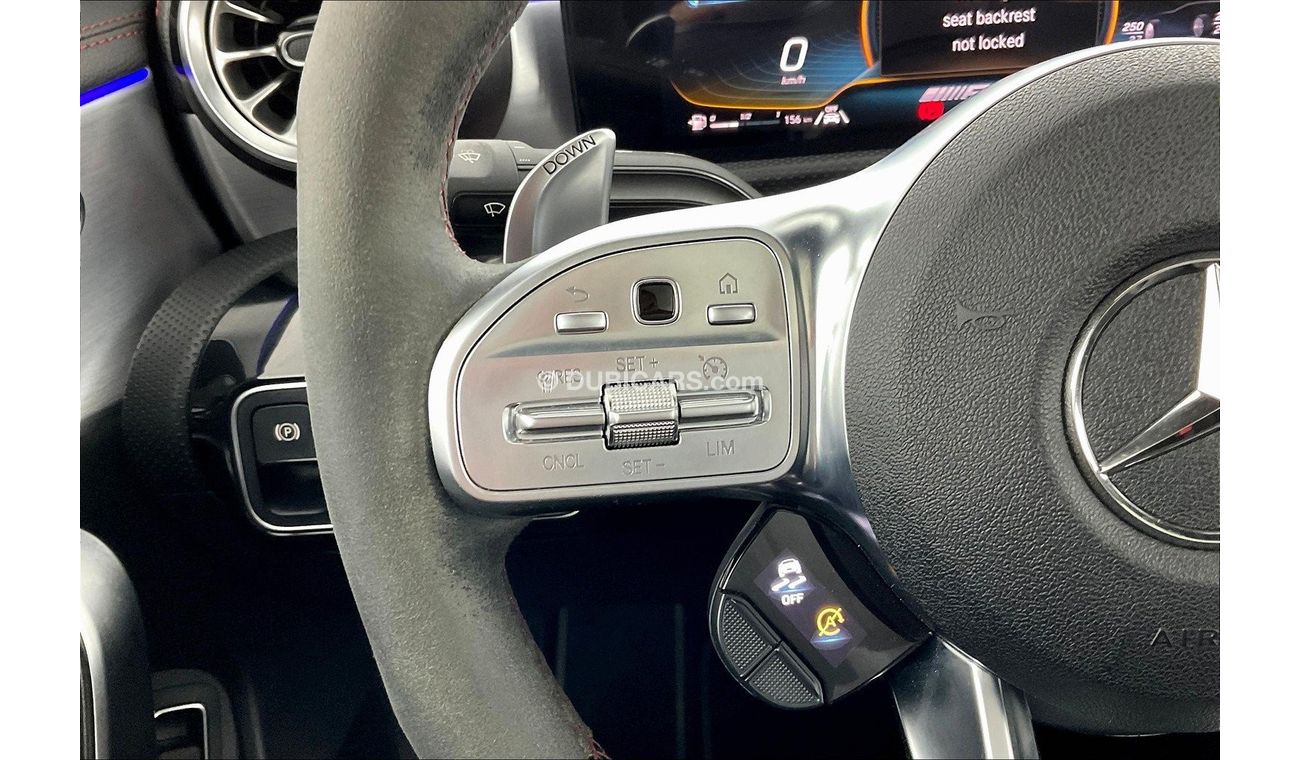 Mercedes-Benz CLA 35 AMG Premium +