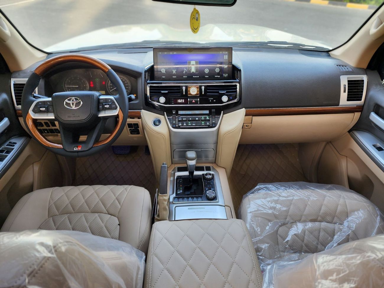 تويوتا لاند كروزر GXR