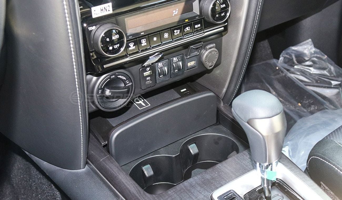 تويوتا فورتونر 2025 Model Toyota Fortuner, 4.0L Petrol 4WD 6A/T
