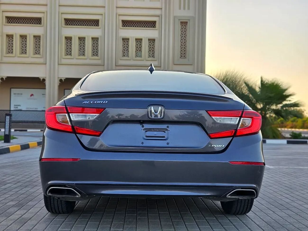هوندا أكورد Sport US Specs - Low Mileage Pristine Condition Perfect Family Sedan