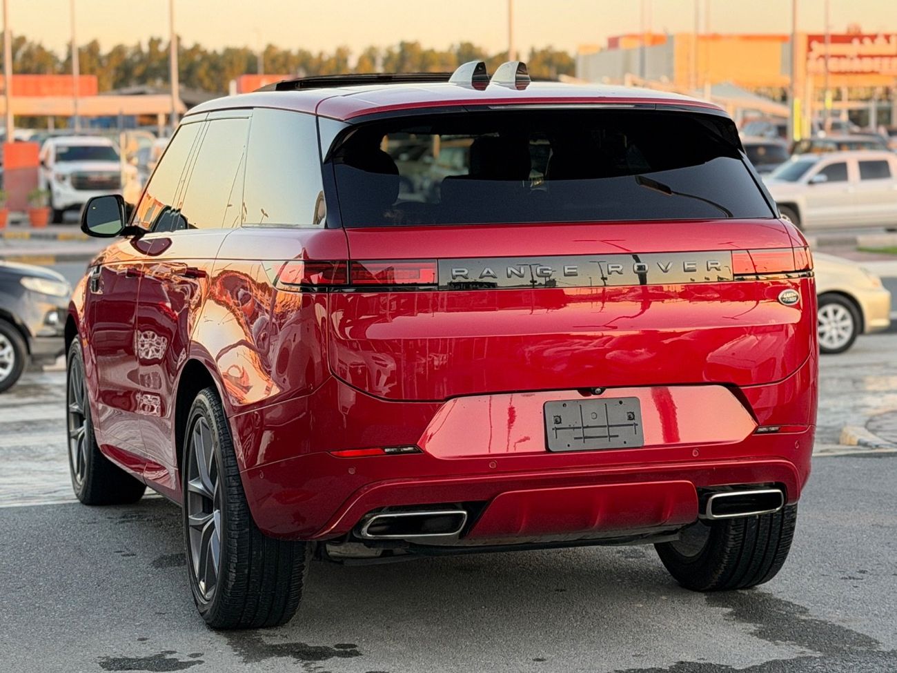 Land Rover Range Rover Sport SE P400 3.0L Range Rover Sport SE P400 V6 / USA / 2023 / Very clean condition